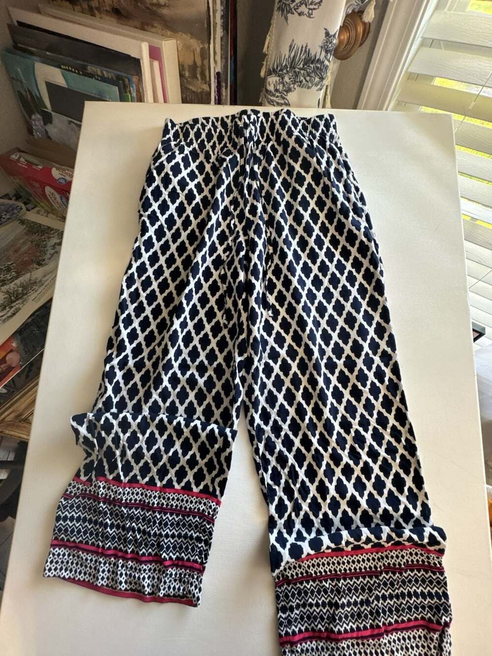 Crown & Ivy Geometric Print Wide Leg Pull-On Palazzo Pants